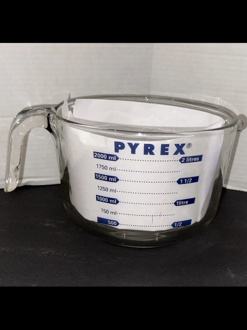 1980’s PYREX 8 Cup 2 Quart 64oz Glass Measuring Cup Blue Lettering Grocery USA